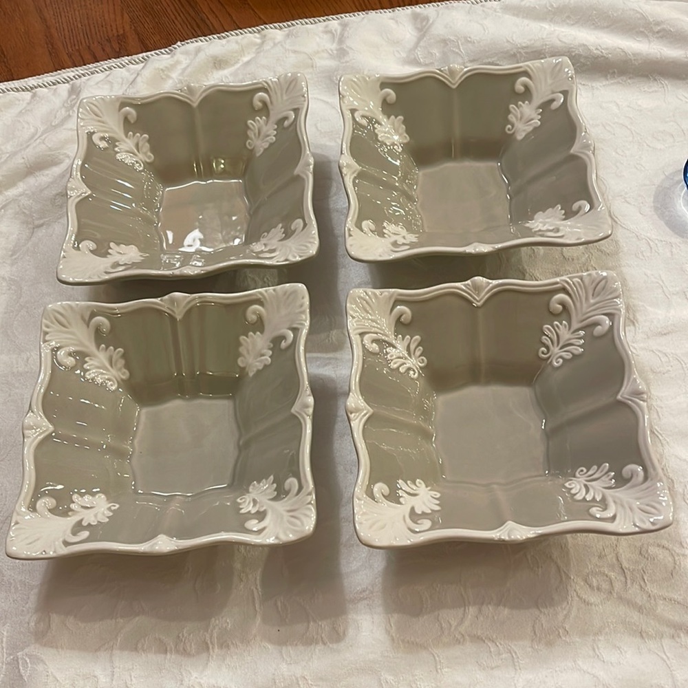 2 beautiful soup or salad bowl made  in Portugal Neiman Marcus